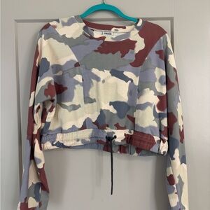 Gymshark cropped camo sweatshirt
